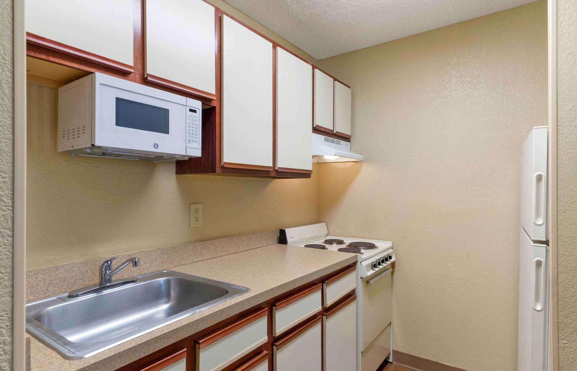 Extended America Select - Atlanta - Chastain Rd Kennesaw